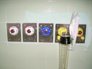 Gas-Medis-Rumah-Sakit-Pemasangan-Wall-Outlet-dan-Flowmeter